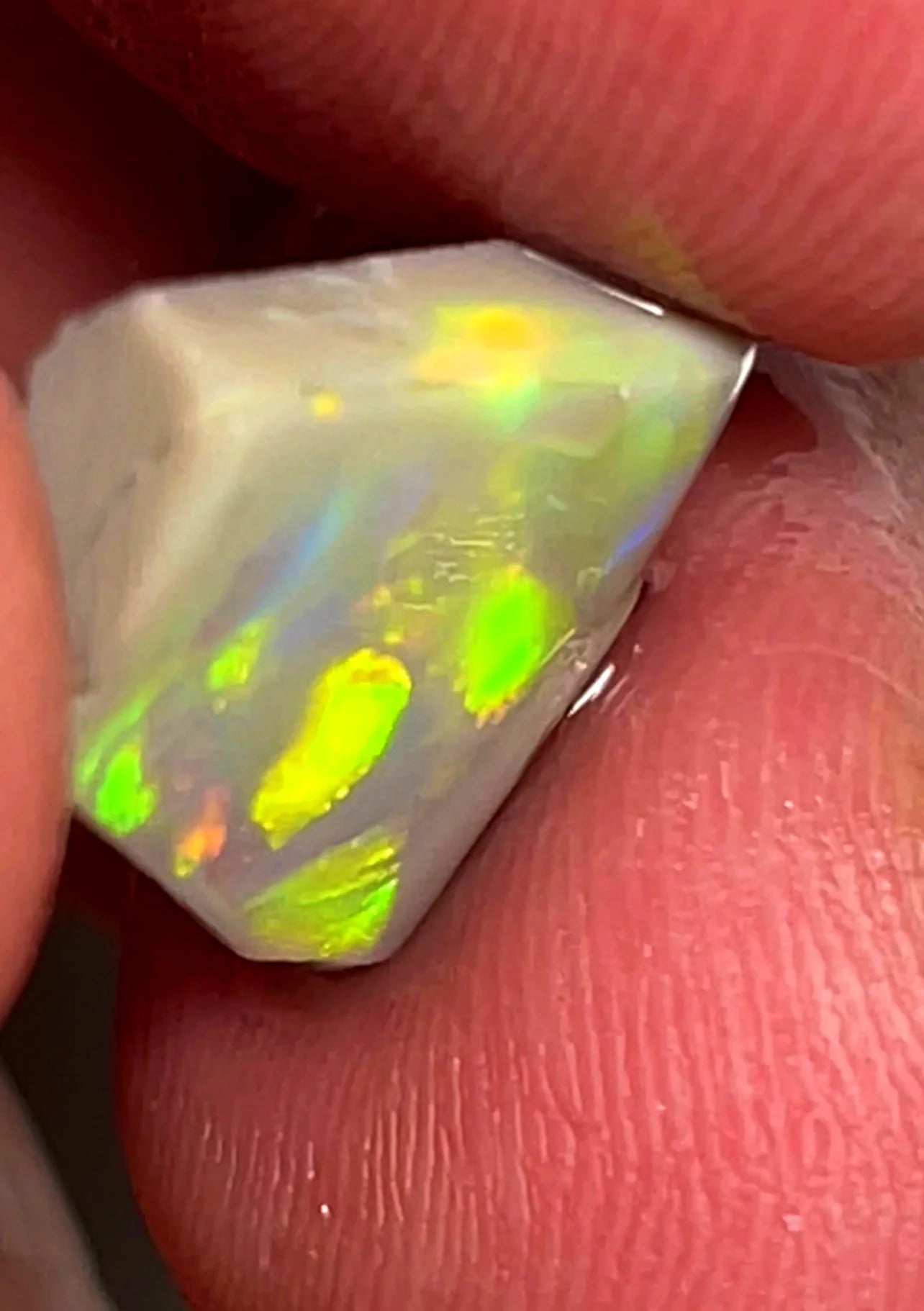 5.75cts Lightning Ridge Super Gorgeous Bright Multifires Blocky pattern 13x12x4mm SKU#1001