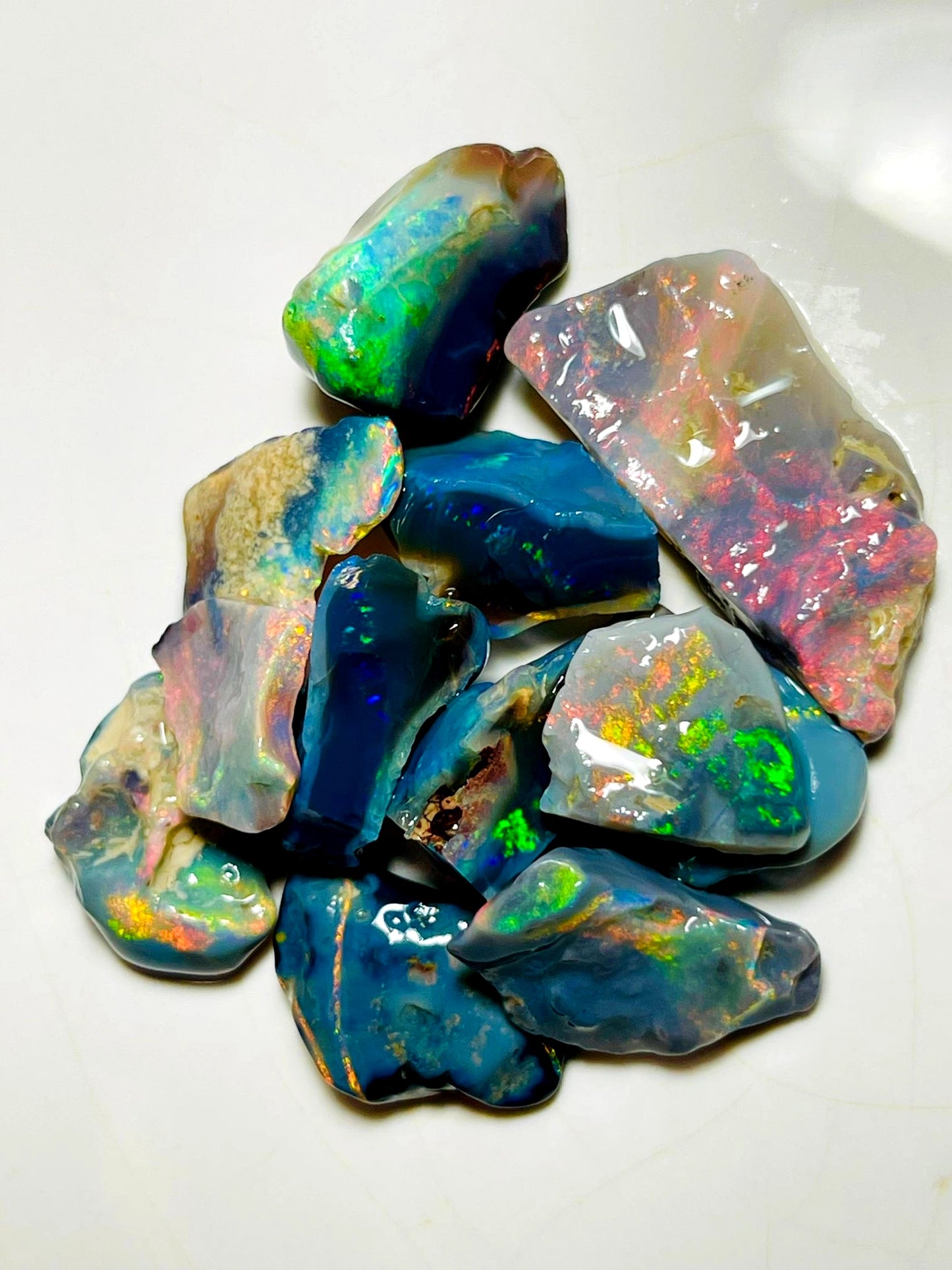 58cts Lightning Ridge Rough Opal Black Dark Seams Gorgeous Reds & Bright Multi colours 27x12x5mm to 11x10x2mm SKU#0899