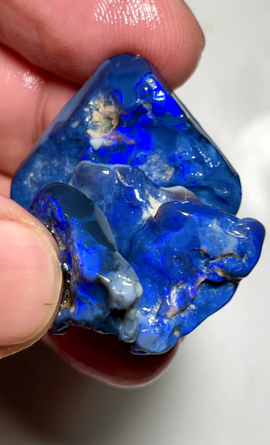 60cts Lightning Ridge Rough Opal Big Dark Seams nice Blues 25x25x4mm to 20x18x5mm SKU#0506