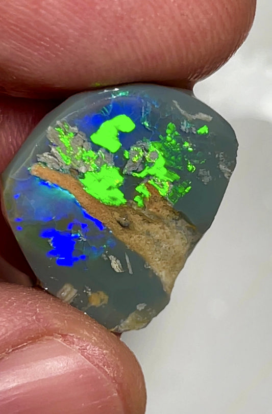 10.75cts Lightning Ridge Dark Opal Rub gorgeous very bright greens/ Blues  20.000 x 17.000 x 3.000 mm SKU#1798