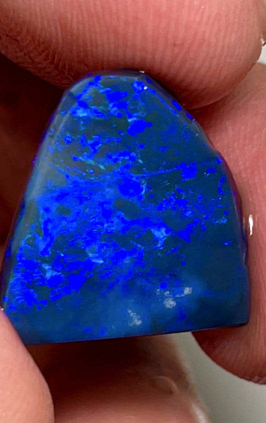 10cts Lightning Ridge Dark Opal Rub gorgeous Blues 17x12x3mm  SKU#0270