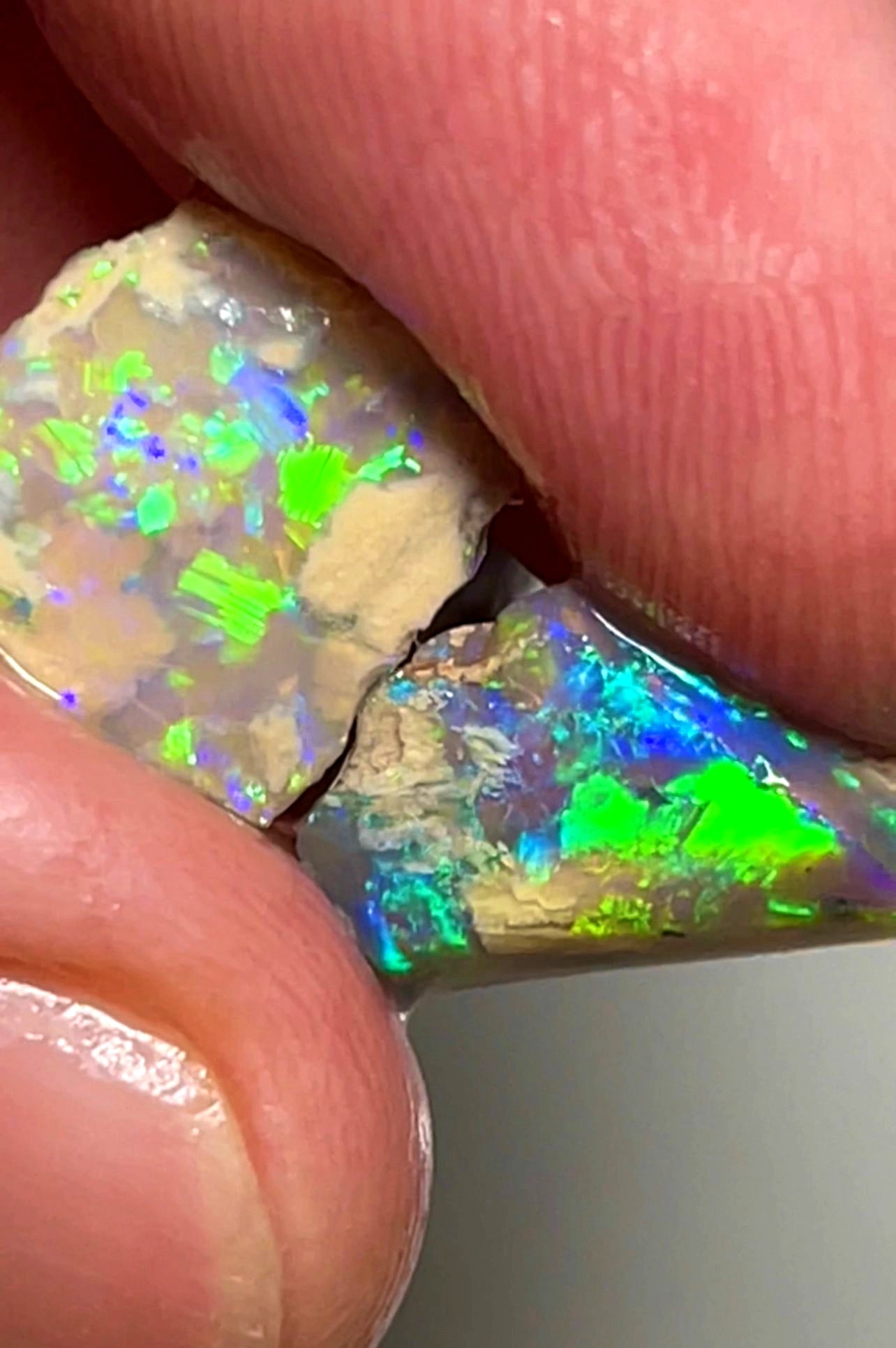 5.75cts Lightning Ridge Rough/rub Opal Crystal / Dark Pair Stunning Vibrant Multifires 16x10x4mm & 14x10x2mm SKU#0001